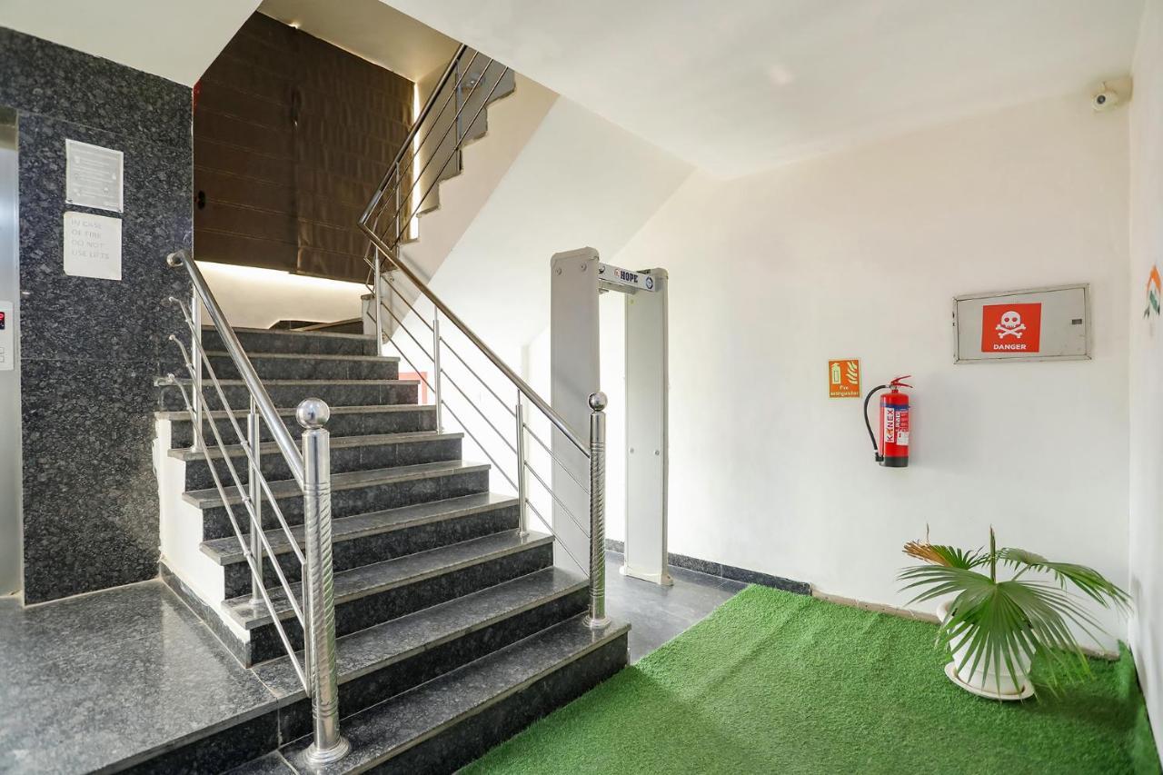Fabhotel Golden World Ghaziabad Esterno foto