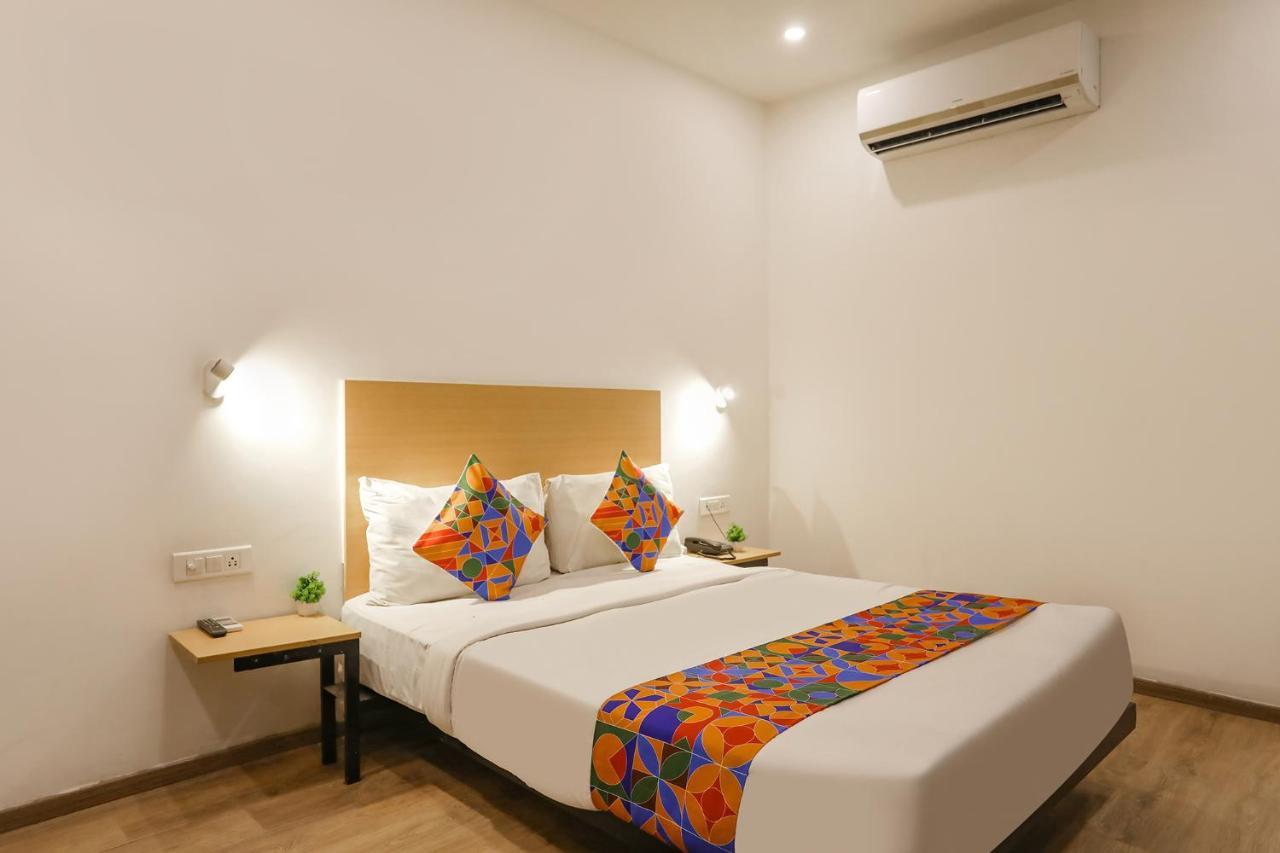 Fabhotel Golden World Ghaziabad Esterno foto