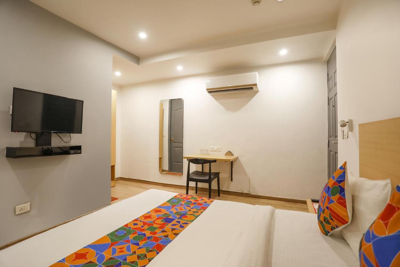 Fabhotel Golden World Ghaziabad Esterno foto