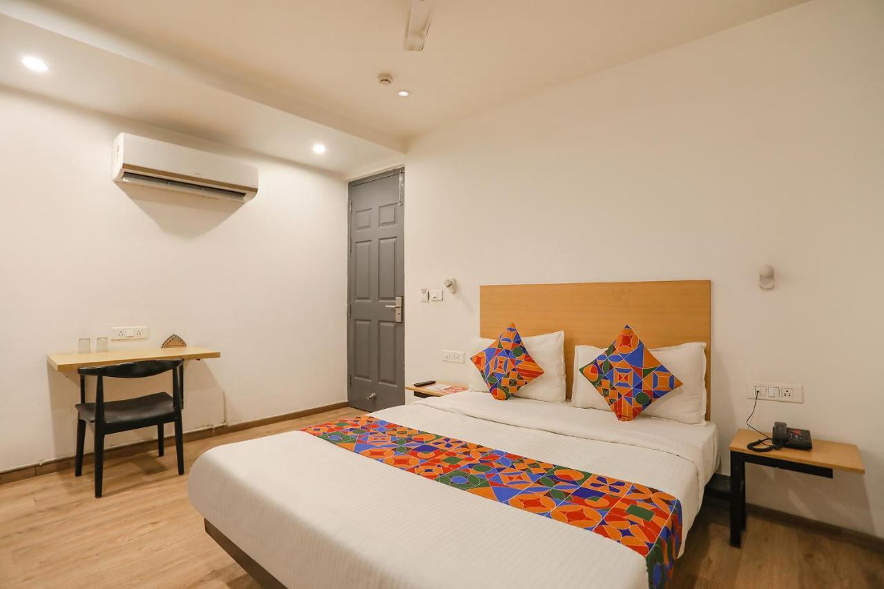 Fabhotel Golden World Ghaziabad Esterno foto
